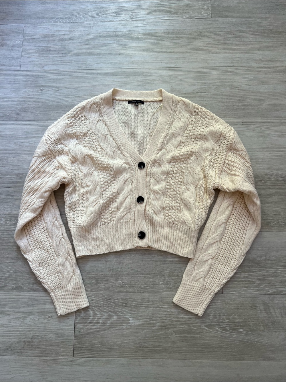 Love Tree Cream Cable Knit Cropped Cardigan Size S Chunky Knit